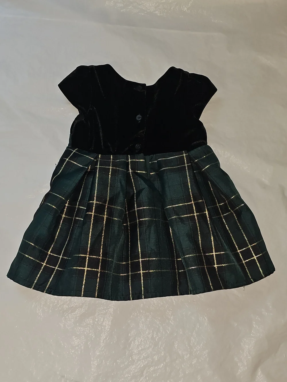 The Children's Place Black, Green Dress with Skirt Lining 9-12 Months Used